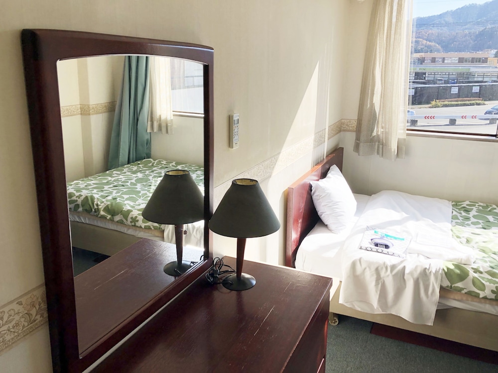 Business Hotel Fujimi 11/22