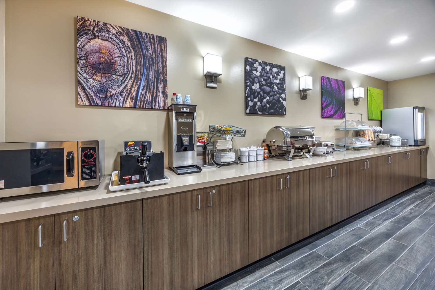 Sleep Inn & Suites Salina I-135 9/26