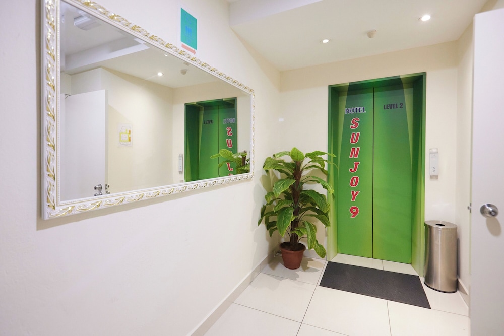 Hotel Sunjoy9 Mid Valley 11/50