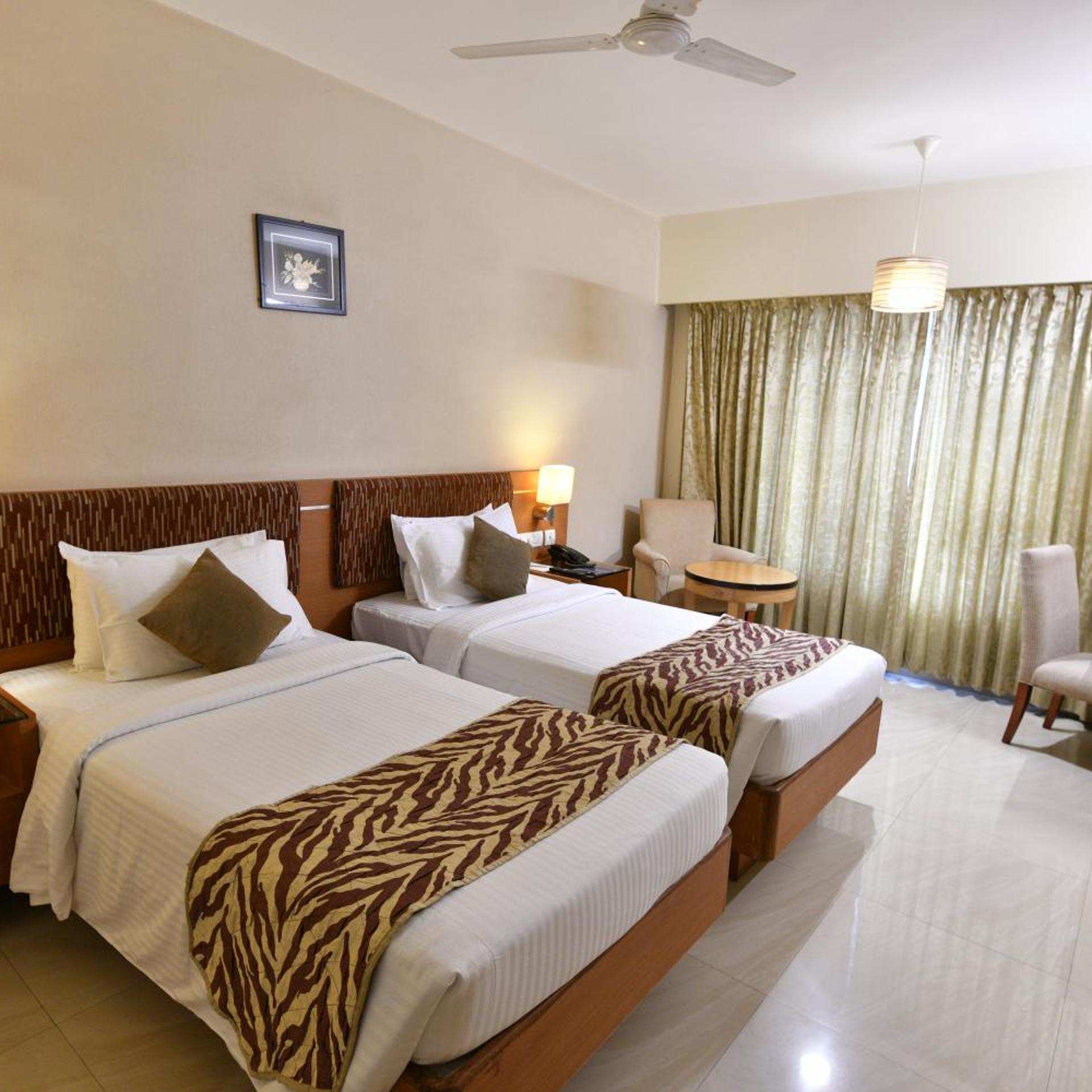 PLA KRISHNA INN 12/39