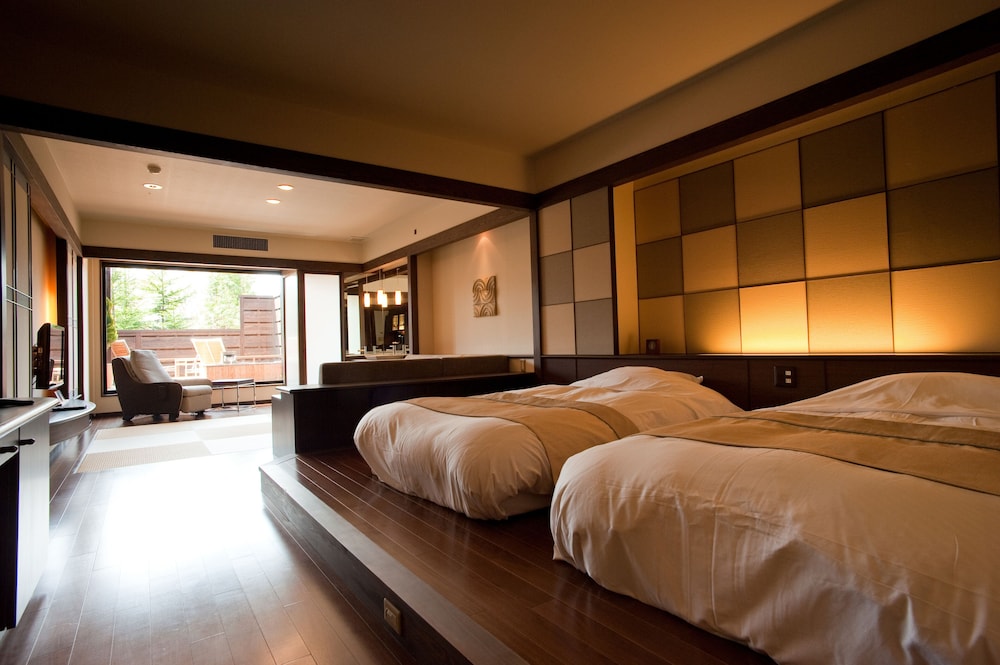 Twin Beds, 2 Futon Beds, Private Hot Spring Bath