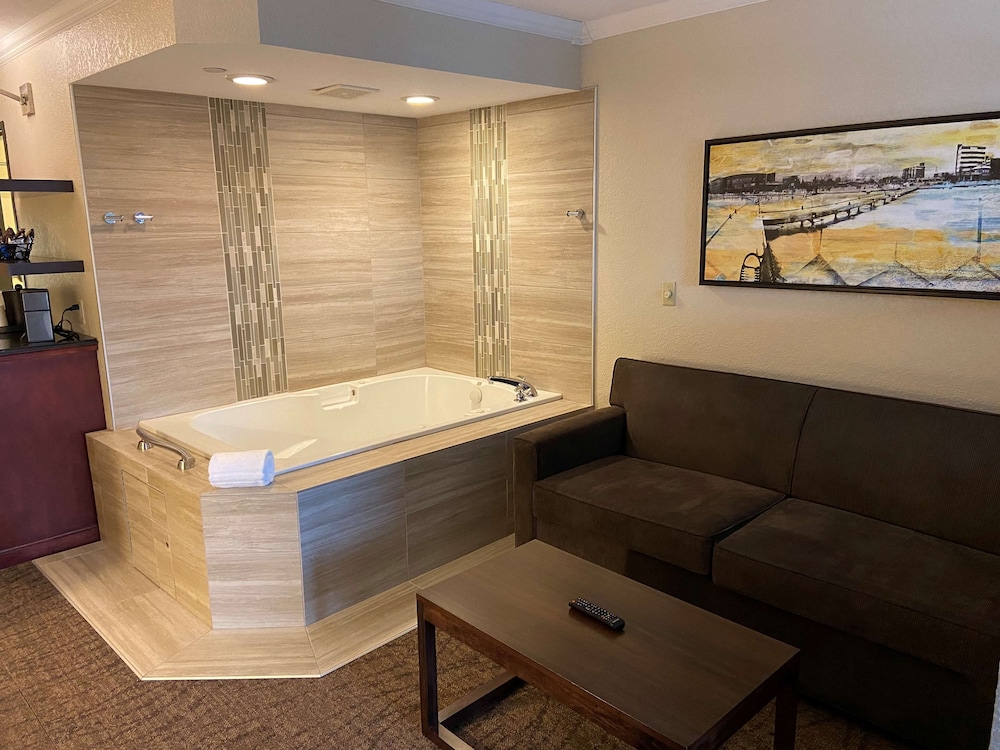 Best Western Premier Bridgewood Resort Hotel 25/60
