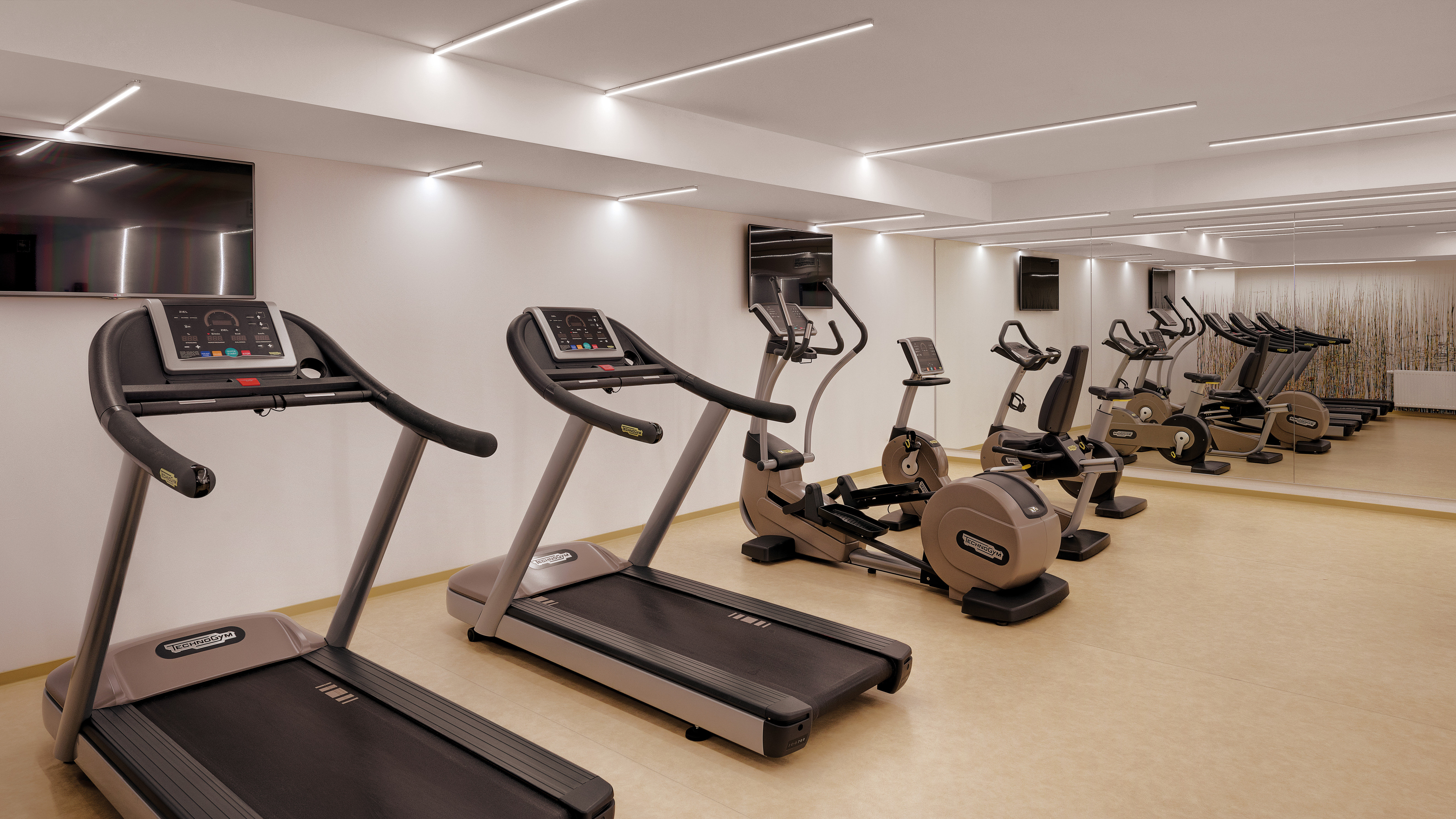 HOLIDAY INN FRANKFURT ALTE OPER 33/75