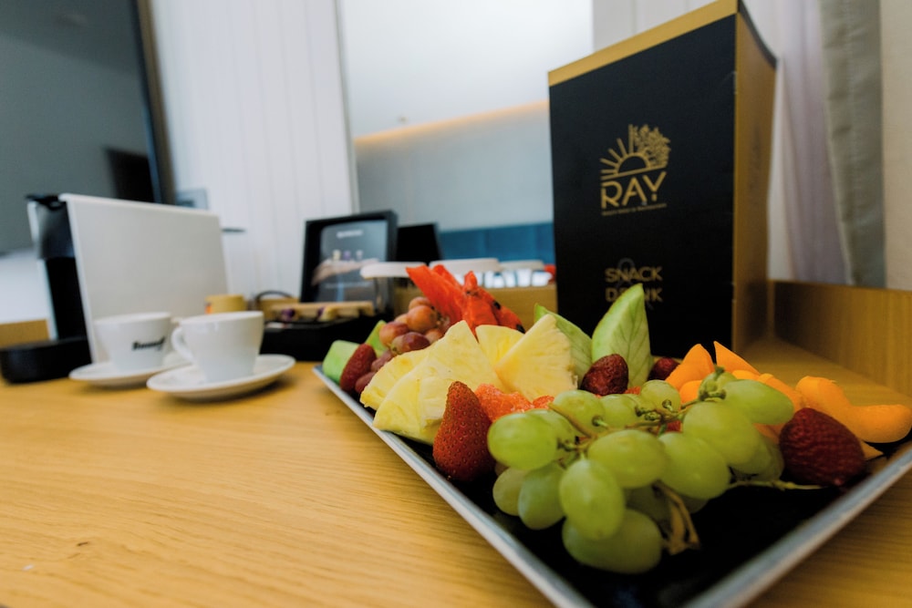 Ray Hotel Corfu 18/50