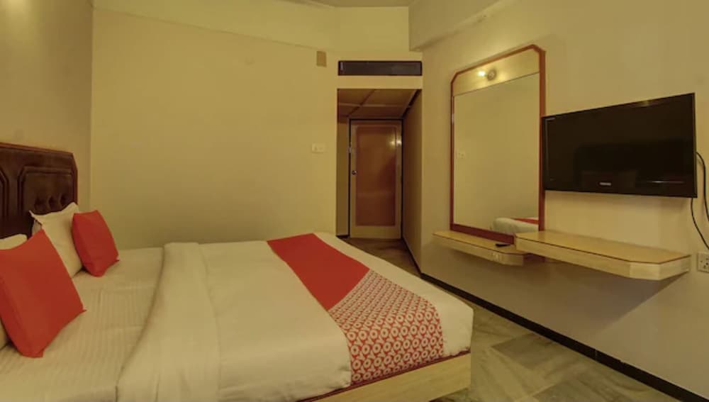 Hotel Padmam 6/23