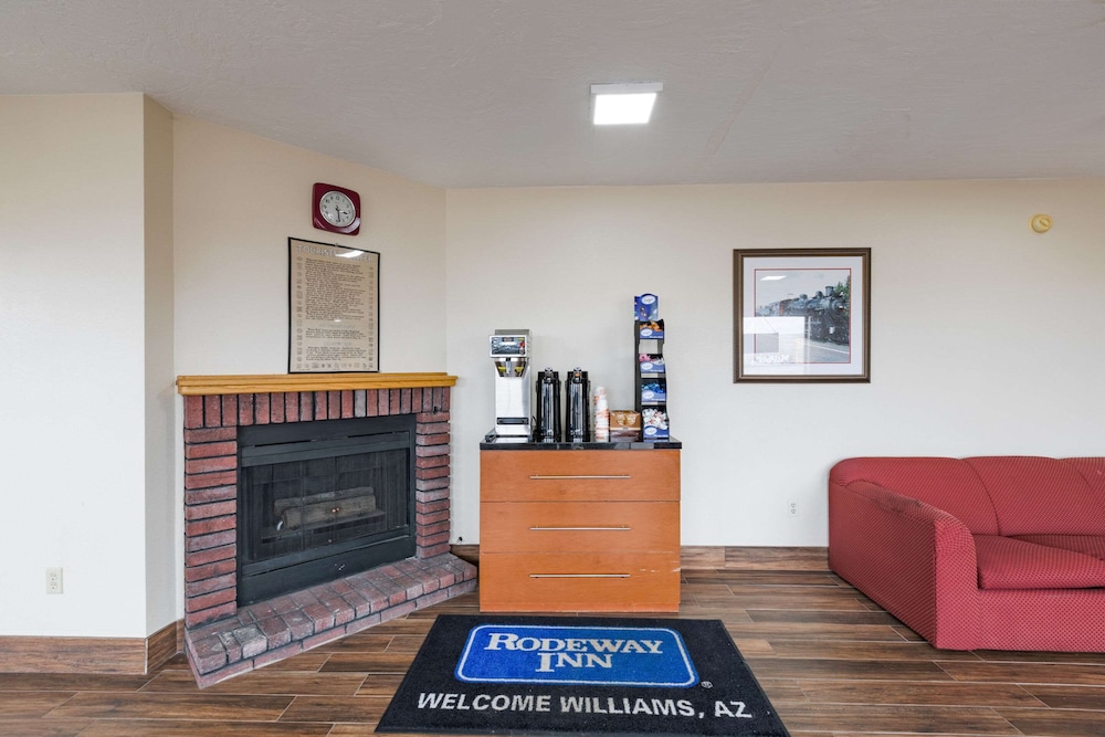 Super 8 By Wyndham Williams West Route 66 Grand Canyon Area Ex Rodeway Inn 37/54