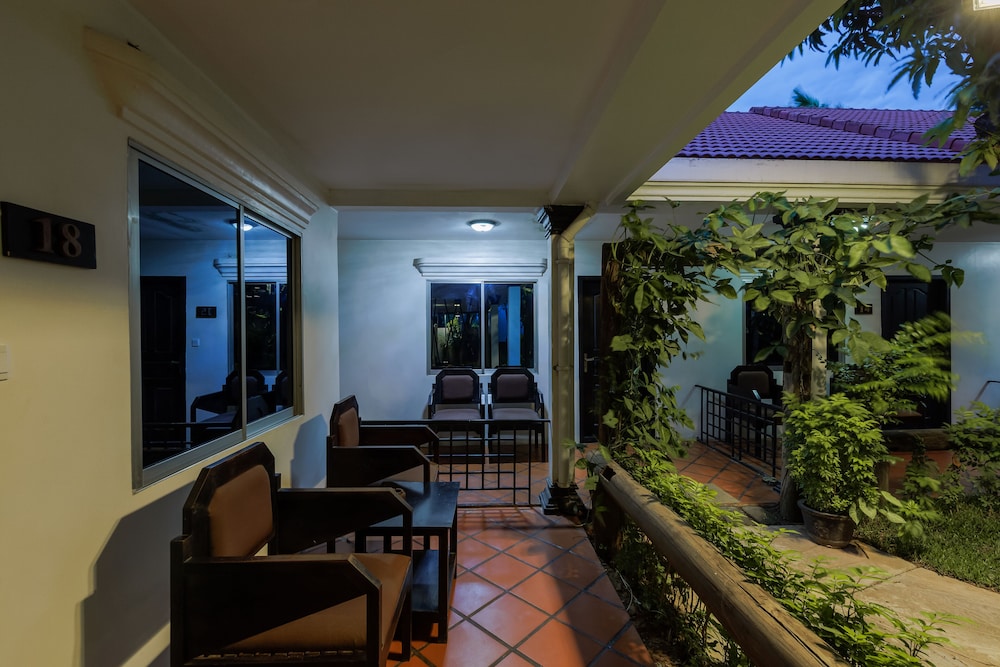 The Oasis Harbor 3/50