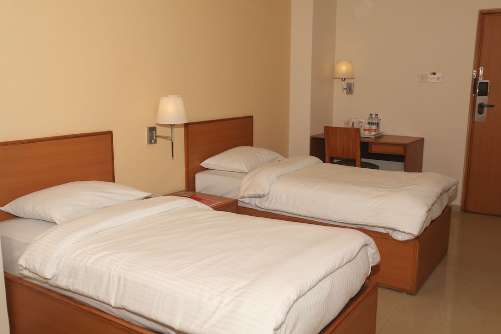Ginger Hotel Thane 17/45