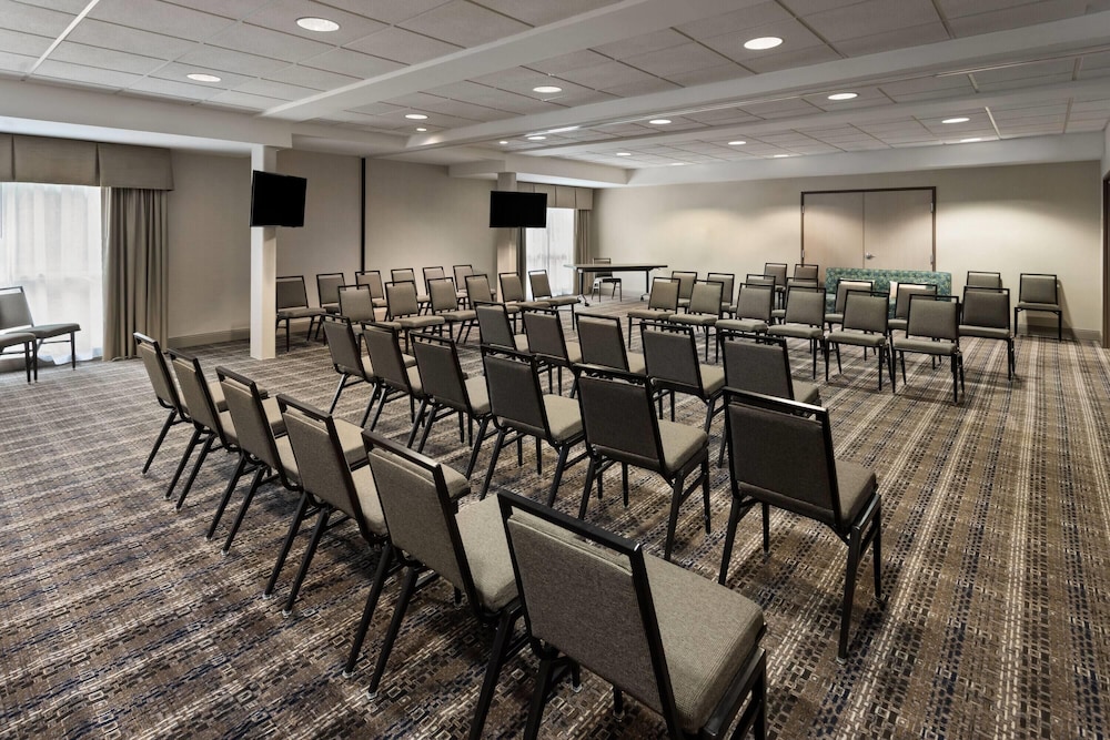 Days Inn by Wyndham Penn State 35/50