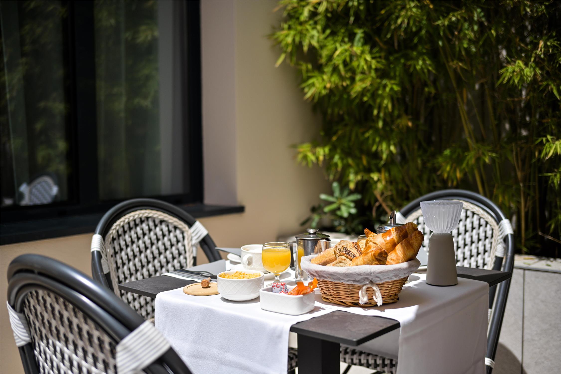 Best Western Plus Cannes Riviera And Spa 41/54