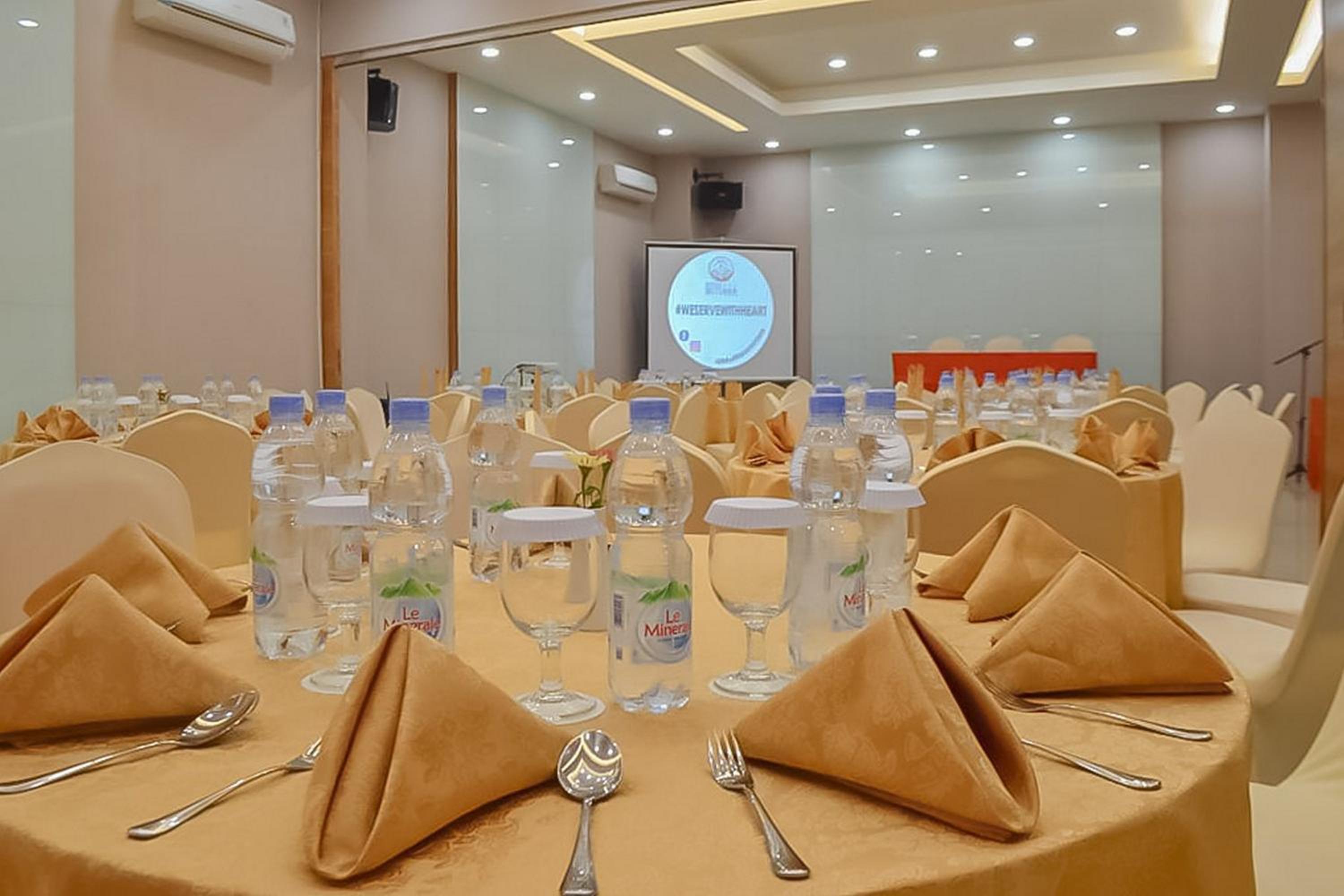 Hotel Mutiara 16/18