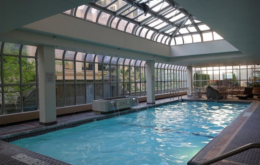 swimming pool spa