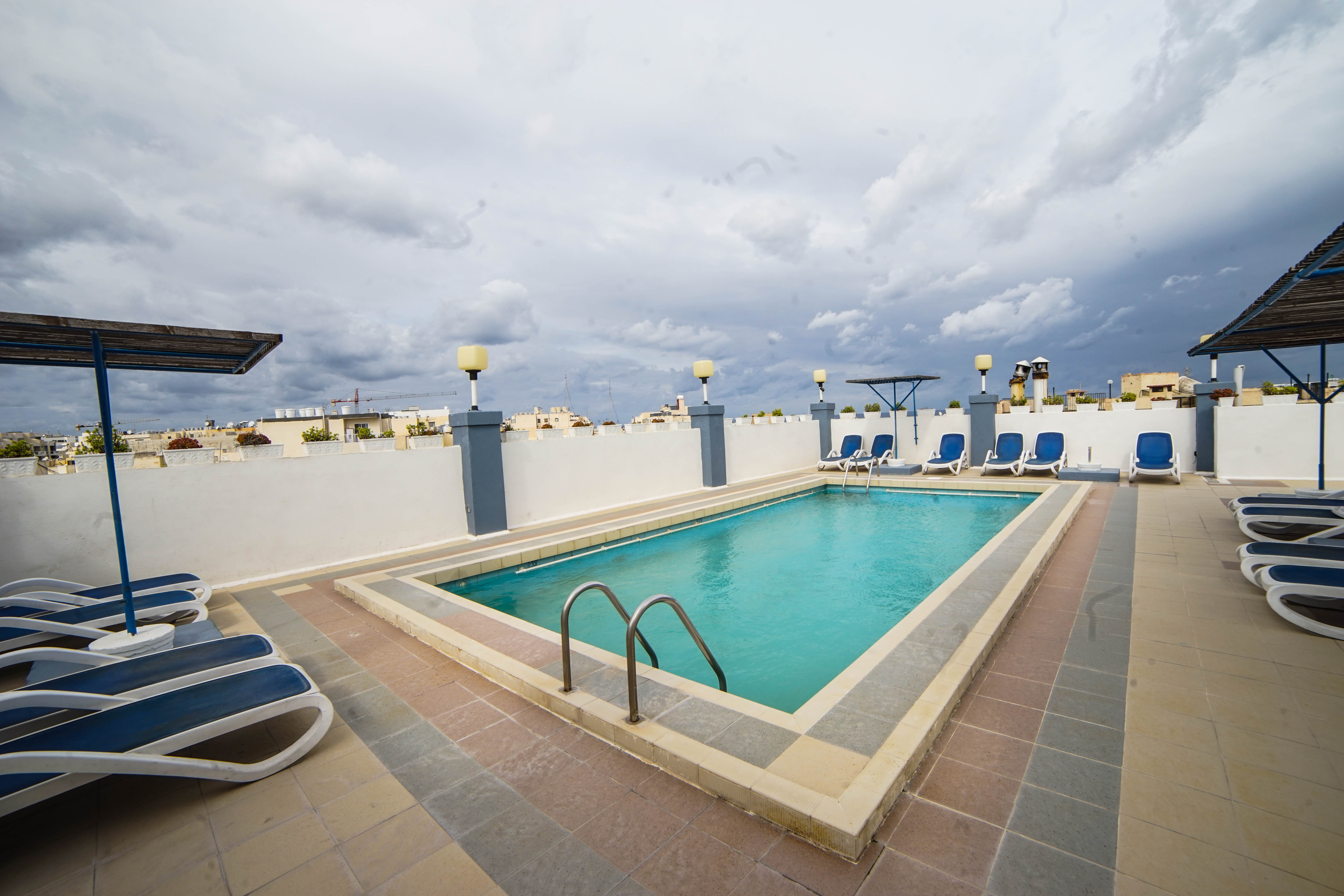 Coral Hotel 20/22