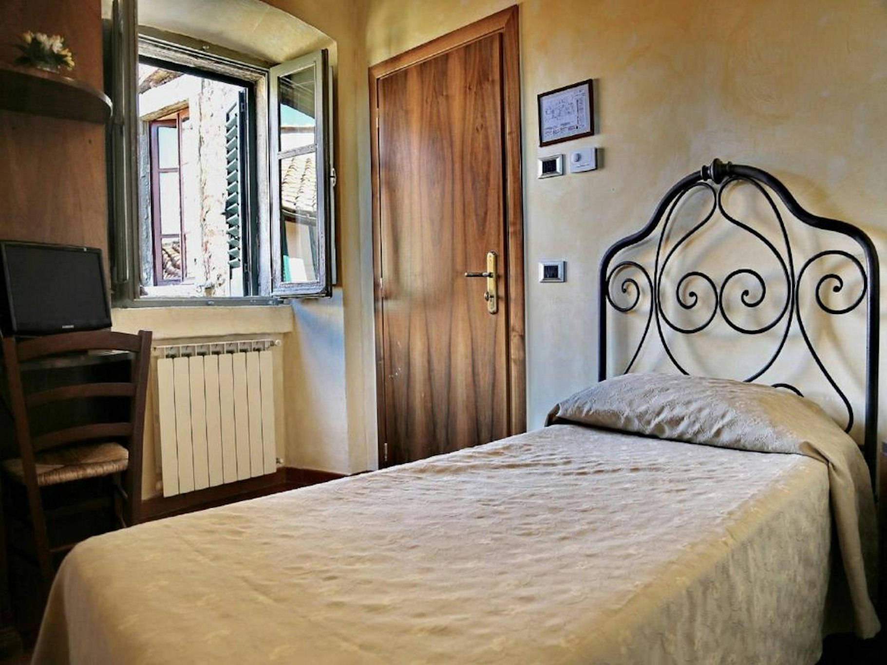Italia Hotel 5/33