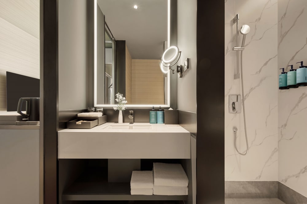 غرفة قياسية بسرير كوين، Novotel Yinchuan Lanxigu 3/3