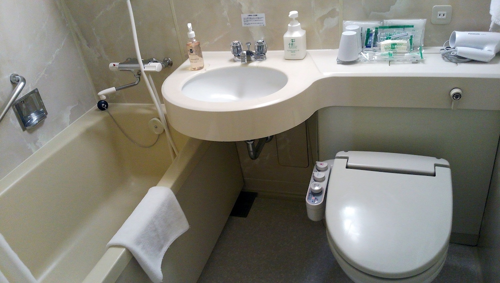 Hotel S-plus Nagoya Sakae (ex UNIZO INN Nagoya Sakae Higashi) 37/38