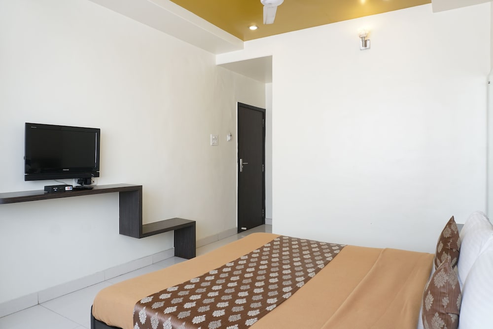 Hotel Pavitra 16/17