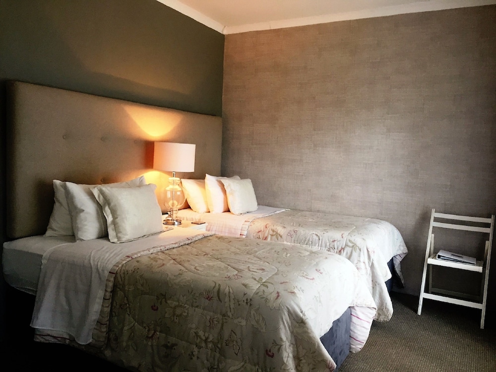 Cathkin Cottage B&B 2/42