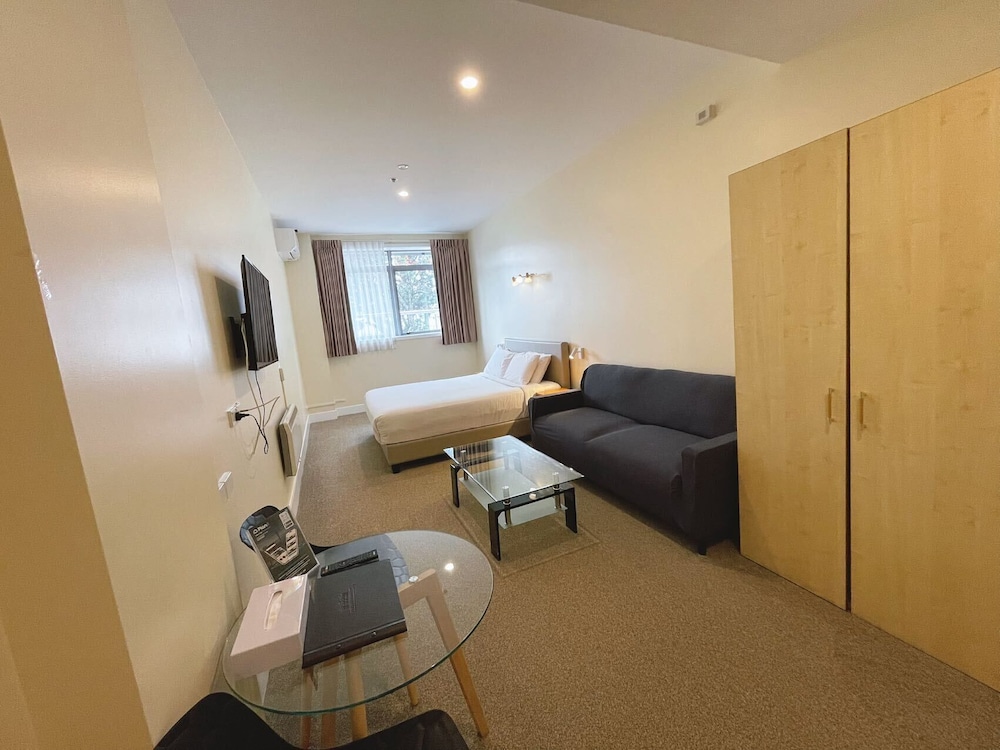 Grand Central Serviced Apartments 37/61