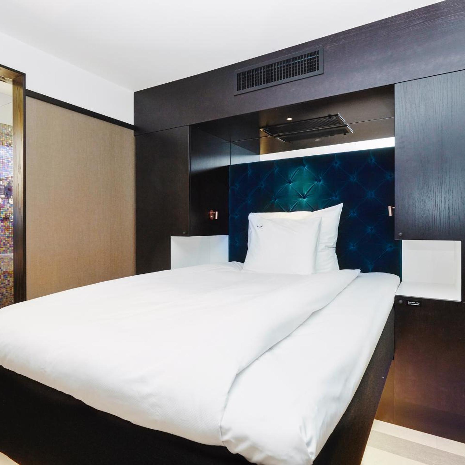 Compact, Double Bed, No Window