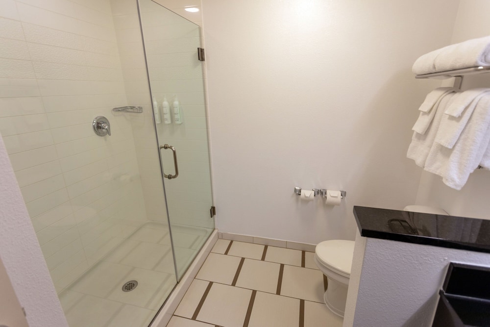 Fairfield Inn & Suites by Marriott Athens I-65 7/28