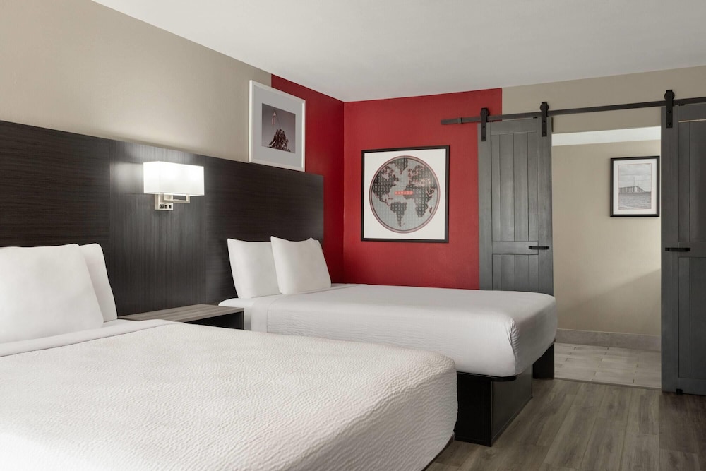 Ramada by Wyndham Cocoa 20/59