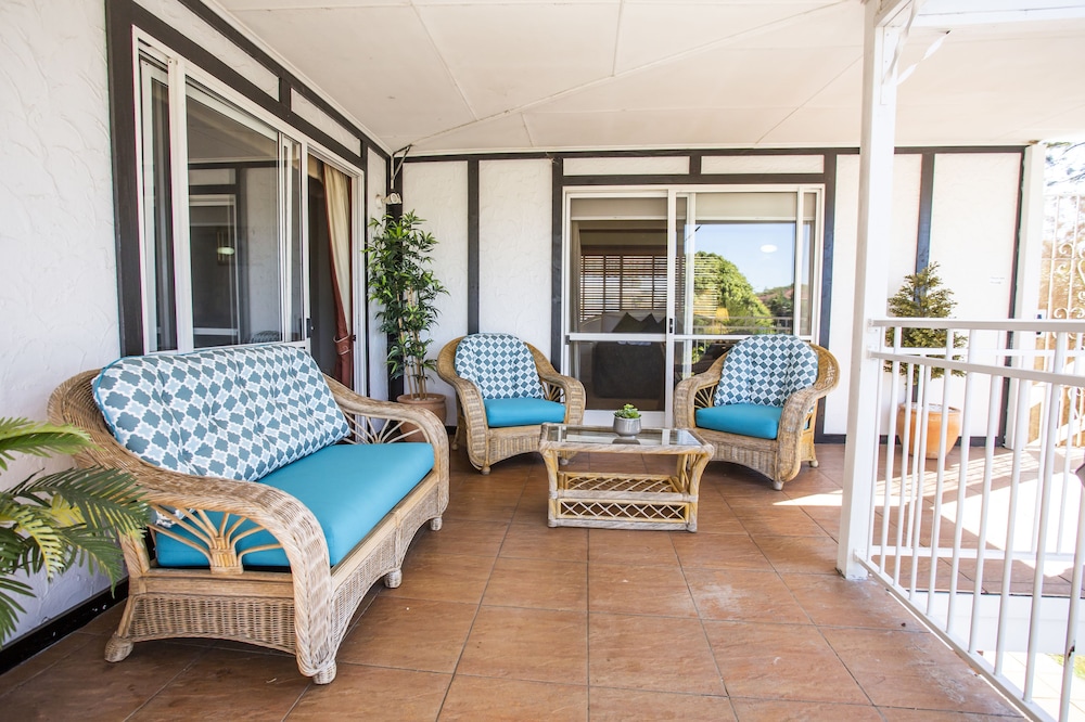Ainslie Manor Bed and Breakfast 41/66