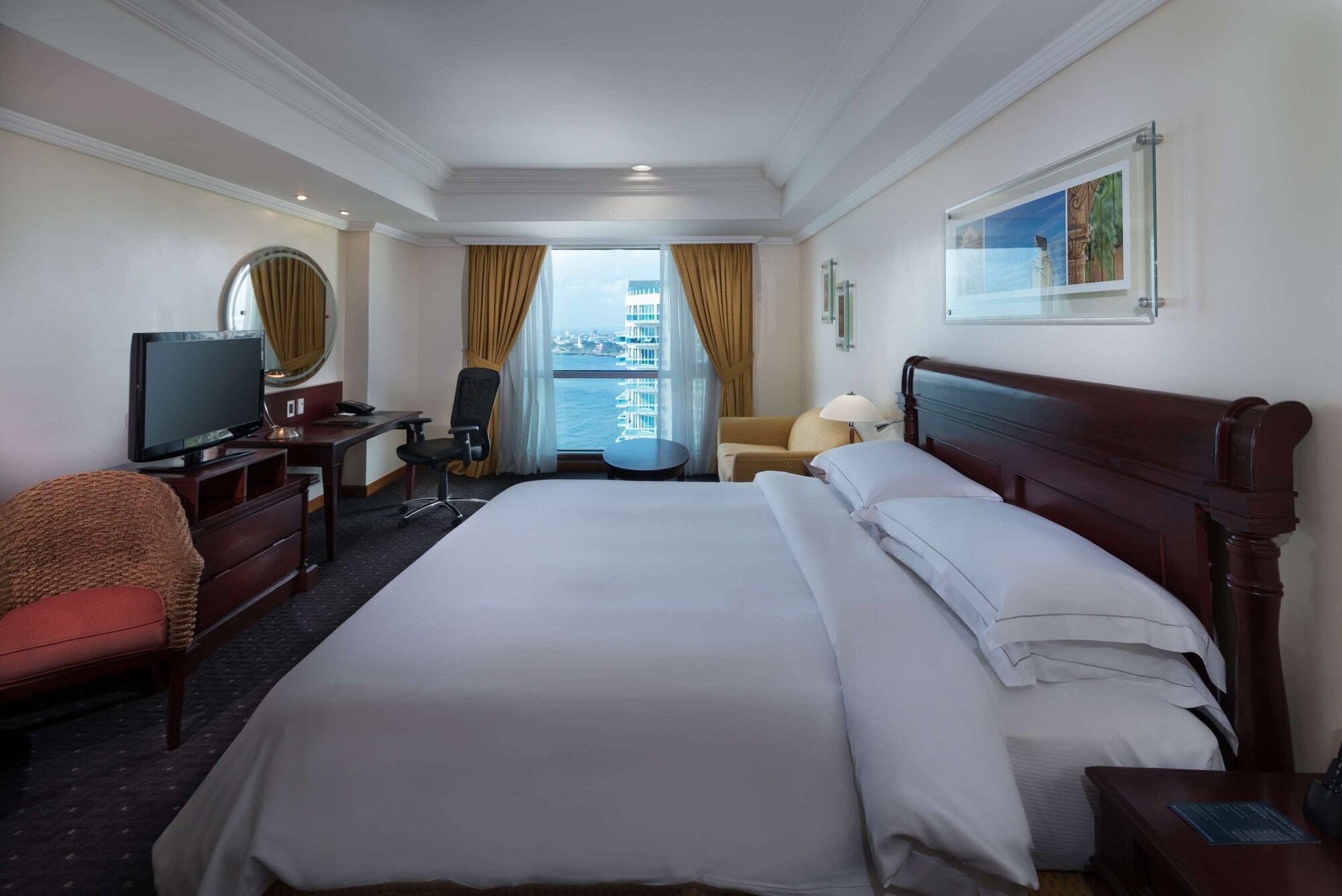 Junior Suite, King Bed, Ocean View