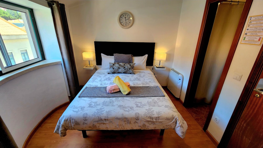 The Hostel Of Alcobaça 17/50