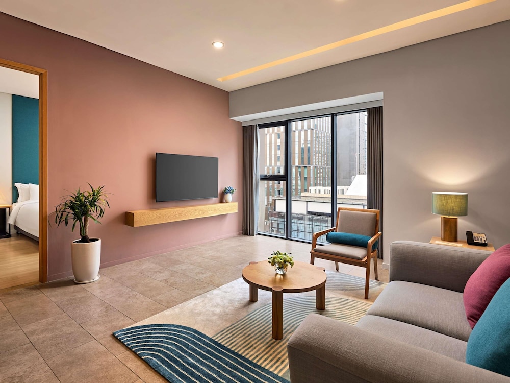 Novotel Living Saigon South 42/62