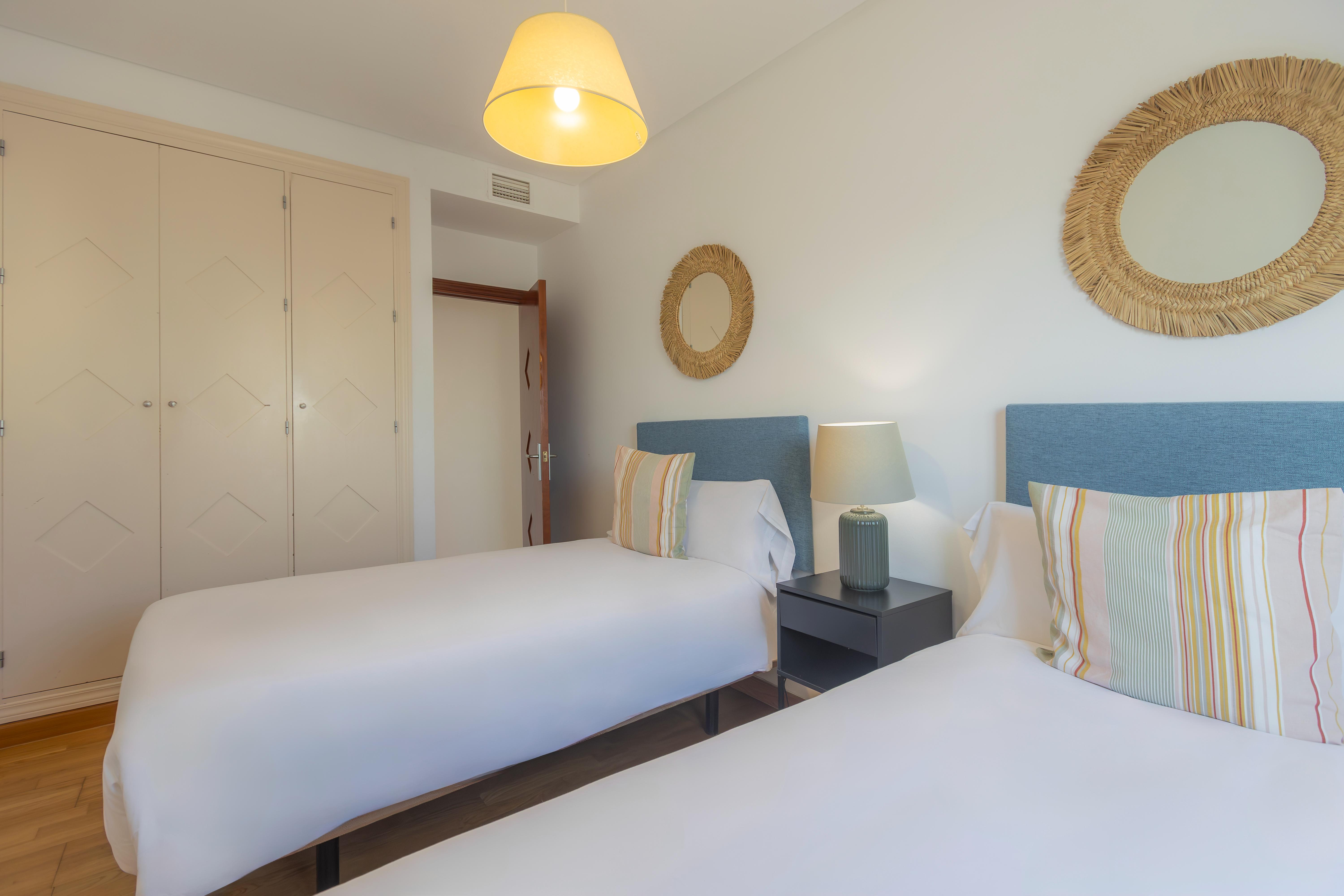 Apt Blueseas Bahia Marina 21/58