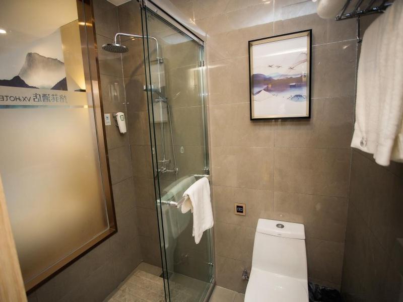 VX Heze Dingtao District Taoyi Road Hotel 36/41