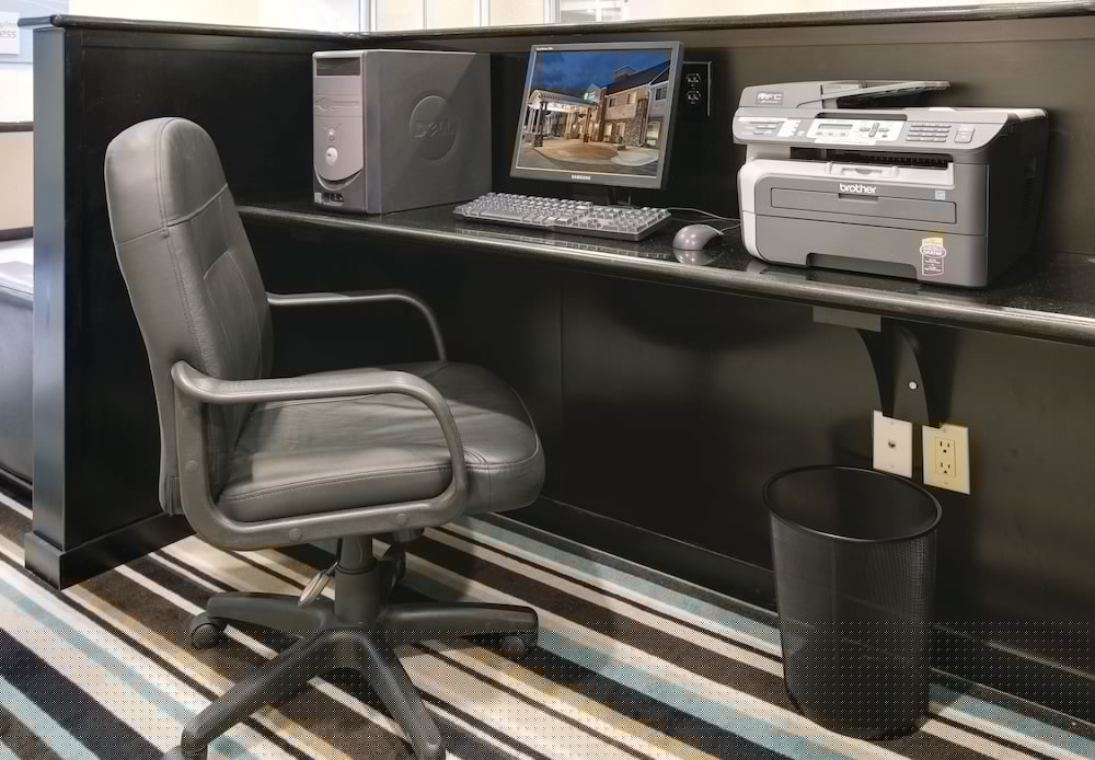 Holiday Inn Express Monticello 55/63