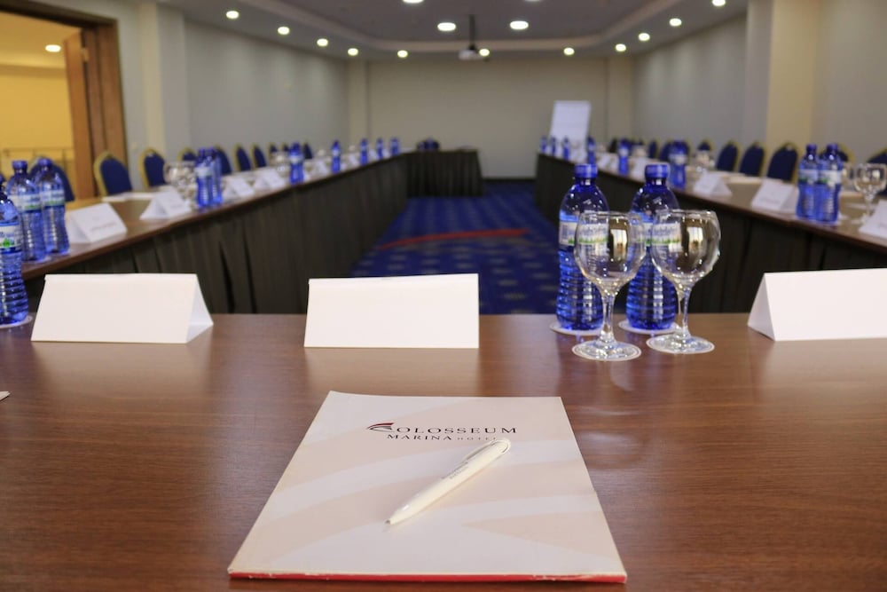 Colosseum Marina Hotel Batumi 65/72
