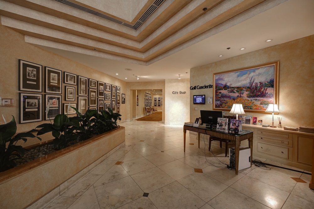 Indian Wells Resort Hotel 33/39