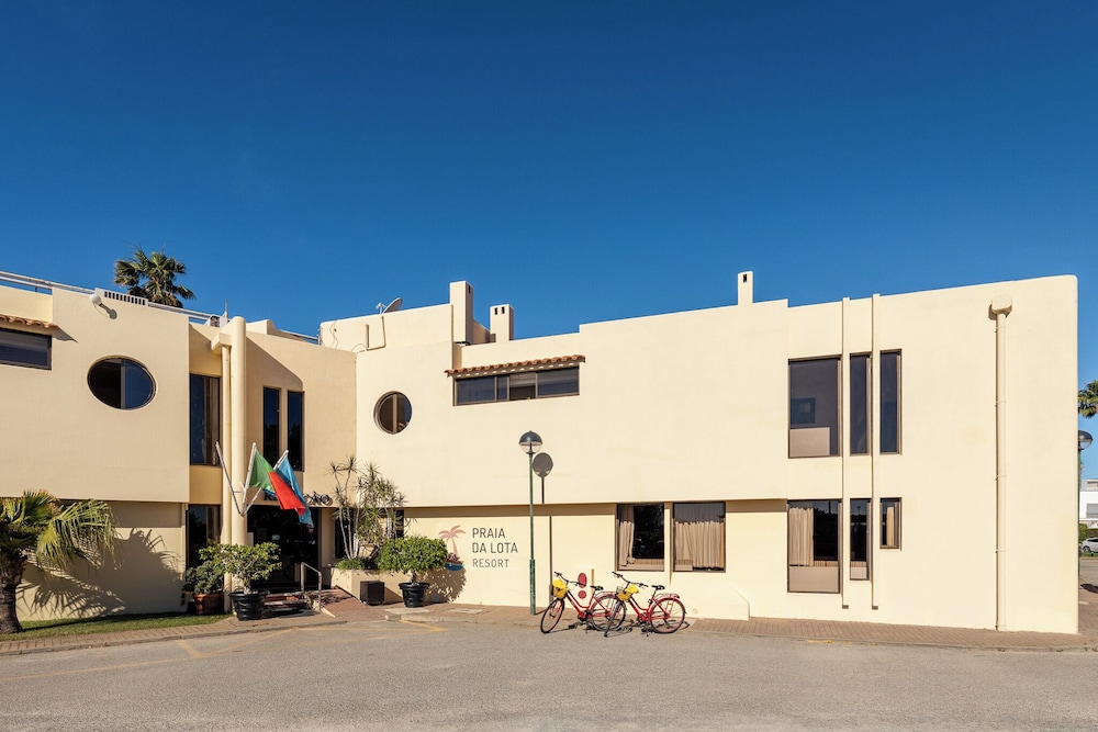 Praia Da Lota Resort Apartments 76/85