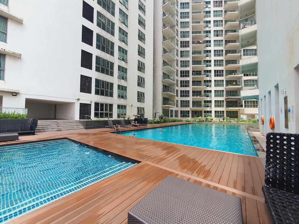 BEST KL CITY VIEW AT REGALIA RESIDENCE 4/50