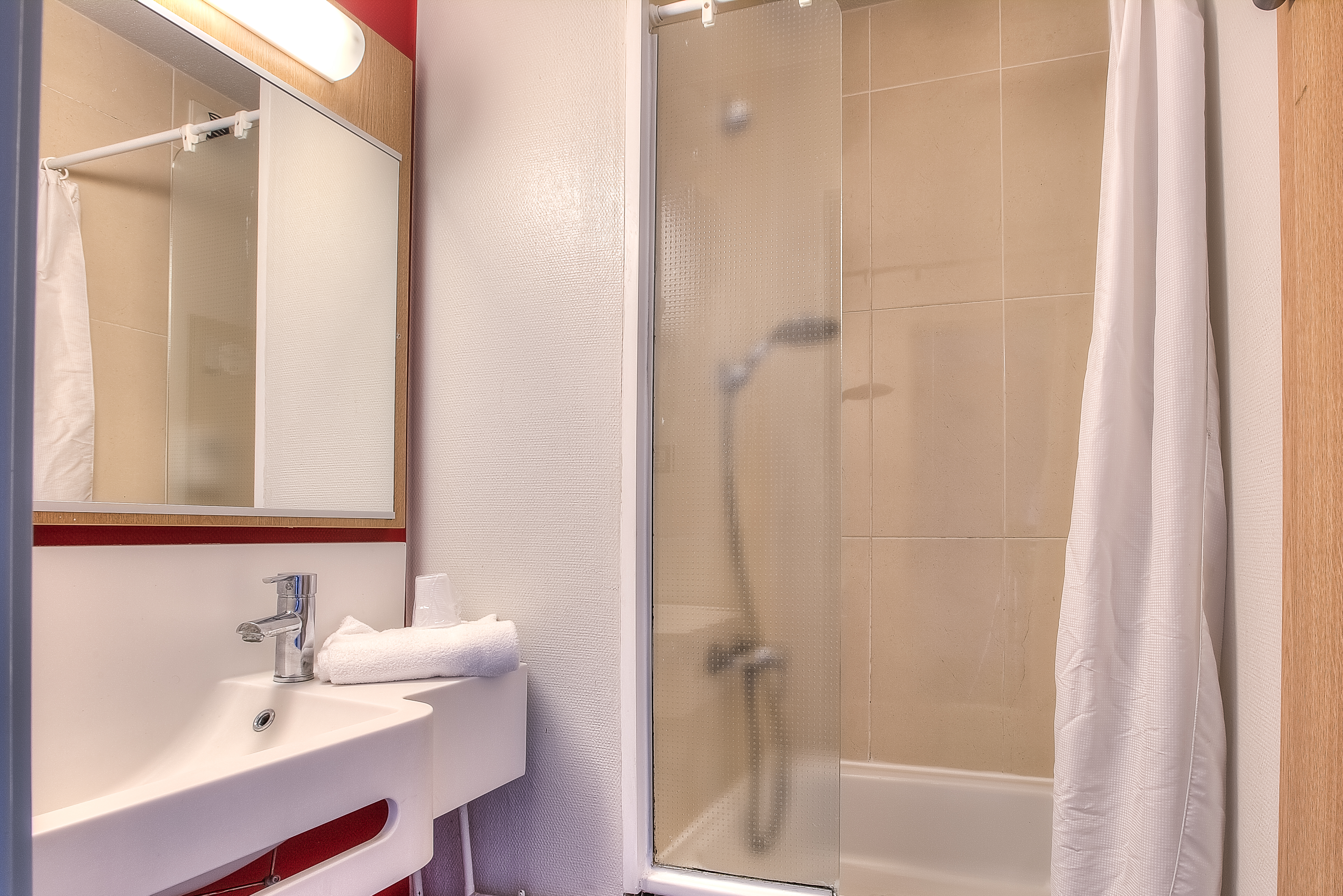 Standard, Triple, B&B Hotel Villeneuve Loubet Village 3/4