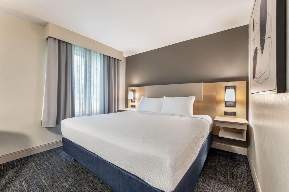 Suite, King Bed, Hot Tub