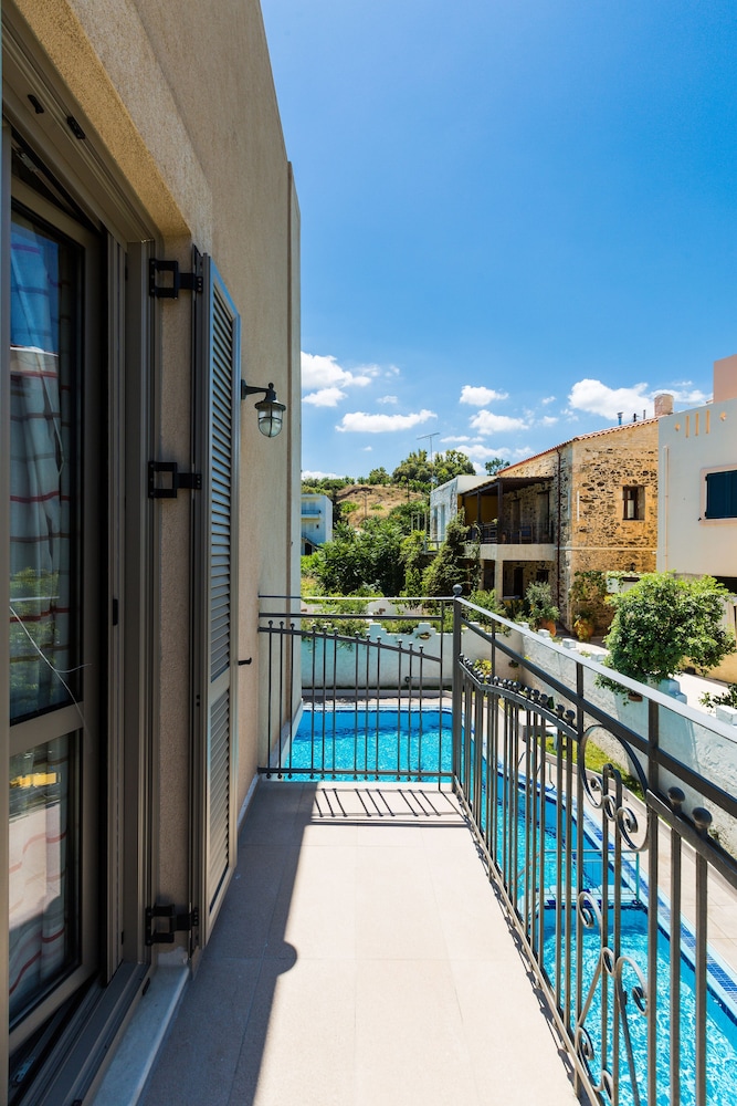 Philoxenia Apartments 1/50