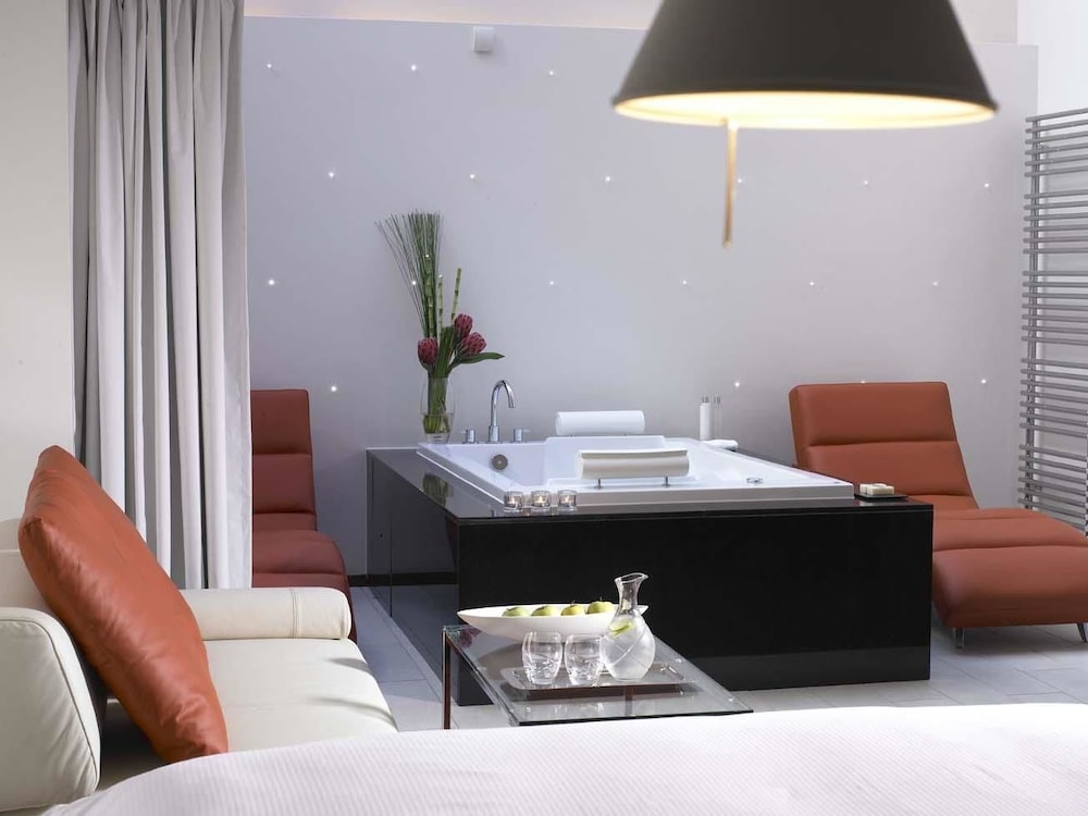 Maryborough Hotel And Spa 53/68