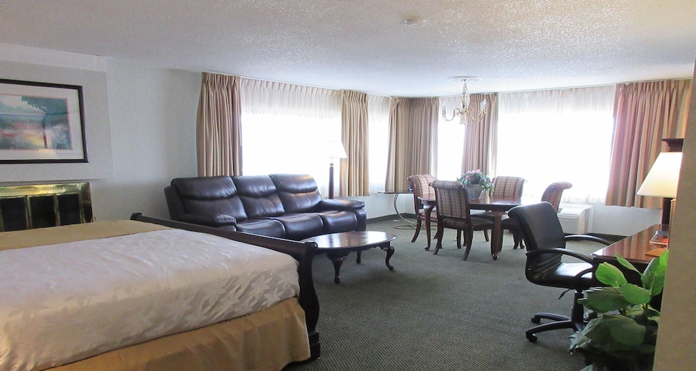 SureStay Plus Hotel by Best Western Reno Airport 58/91