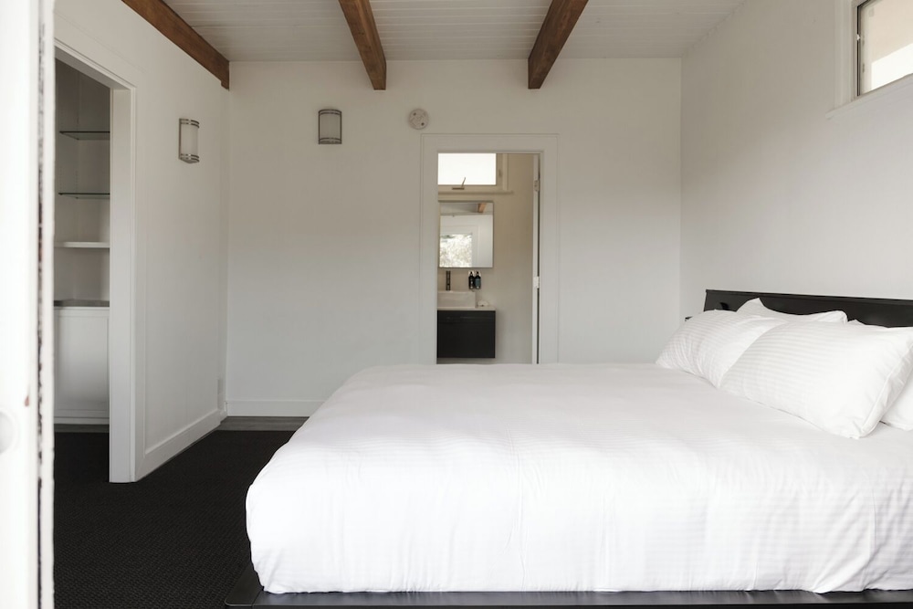 Hollywood Hills Hotel 15/55
