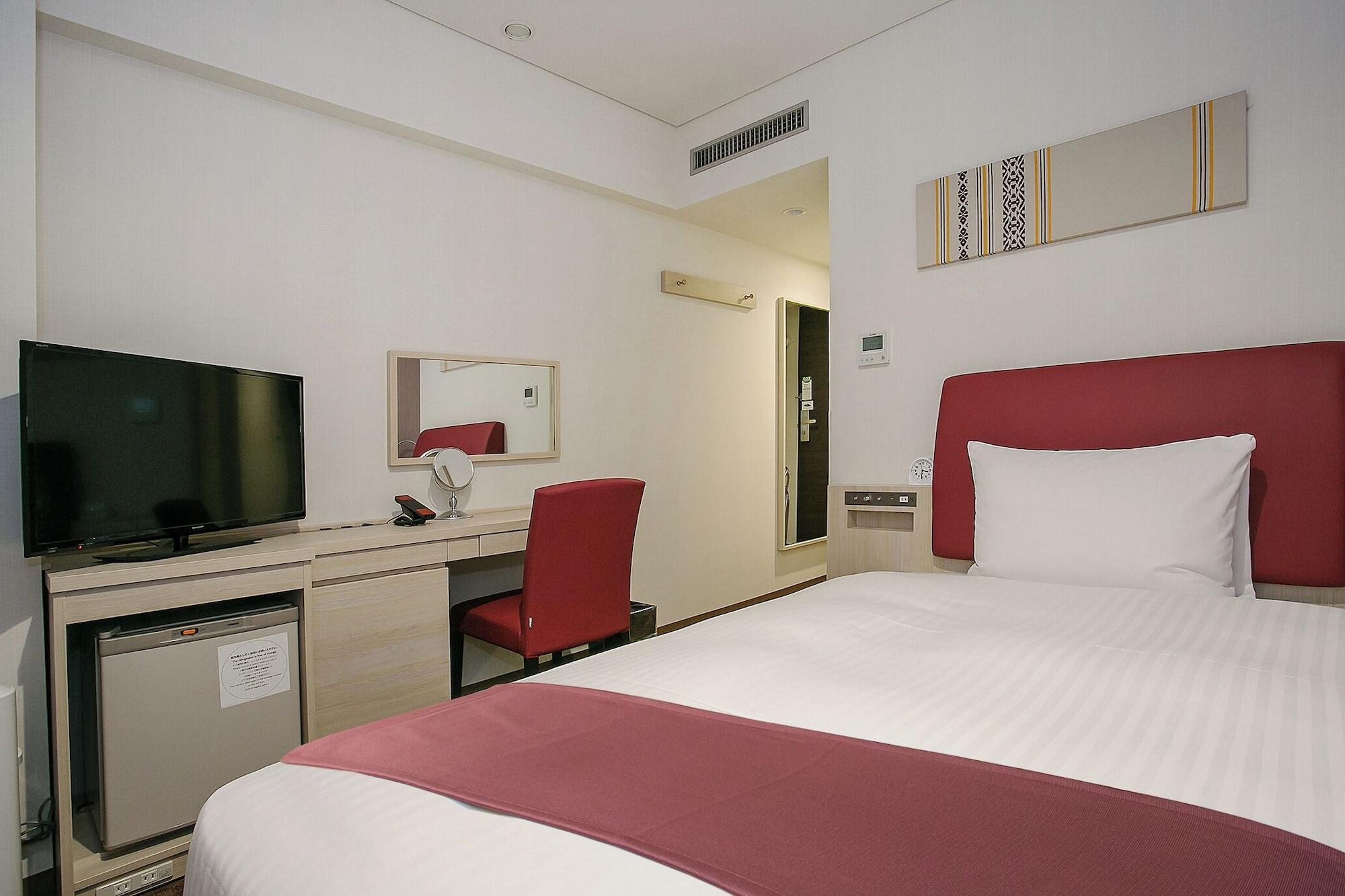 Red, Traditional, Single, Light Housekeeping