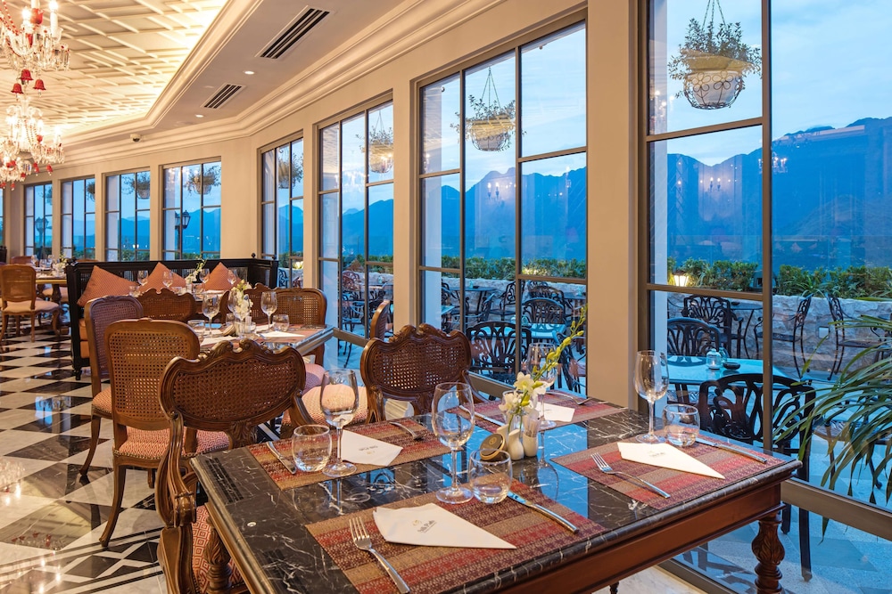 Silk Path Grand Resort & Spa Sapa 31/46