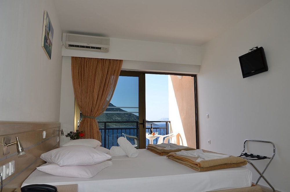 Hotel Plaza 24/58
