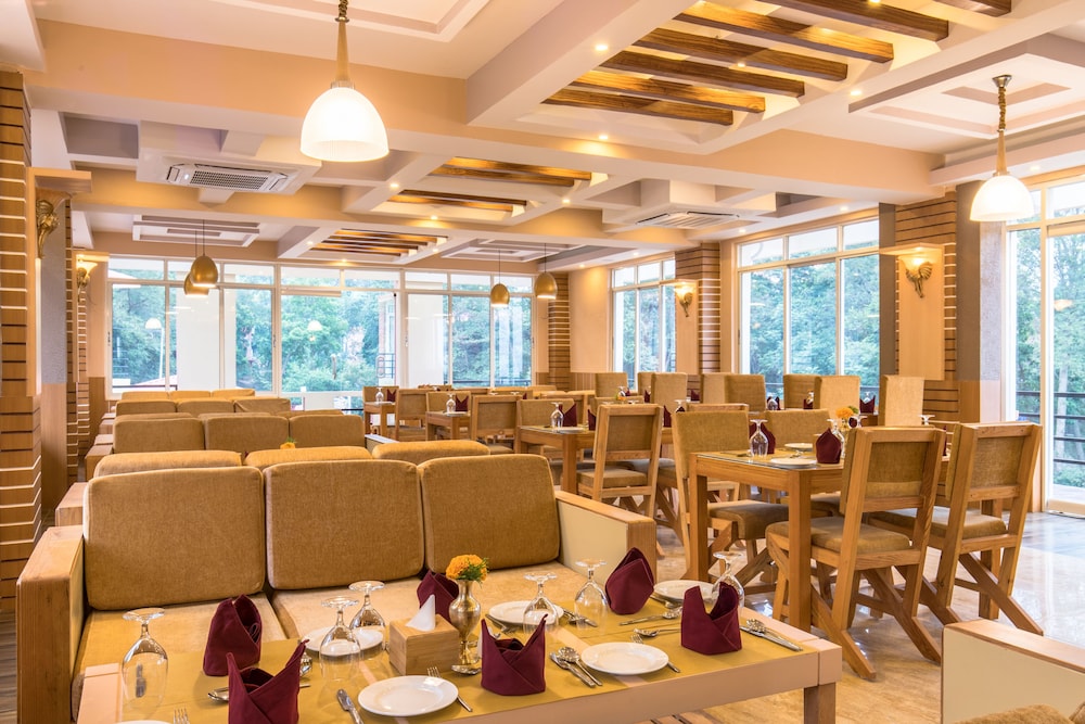 Hotel Sarathi 34/50