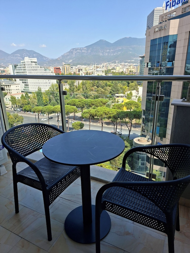 Mulaj Hotel Tirana 47/63
