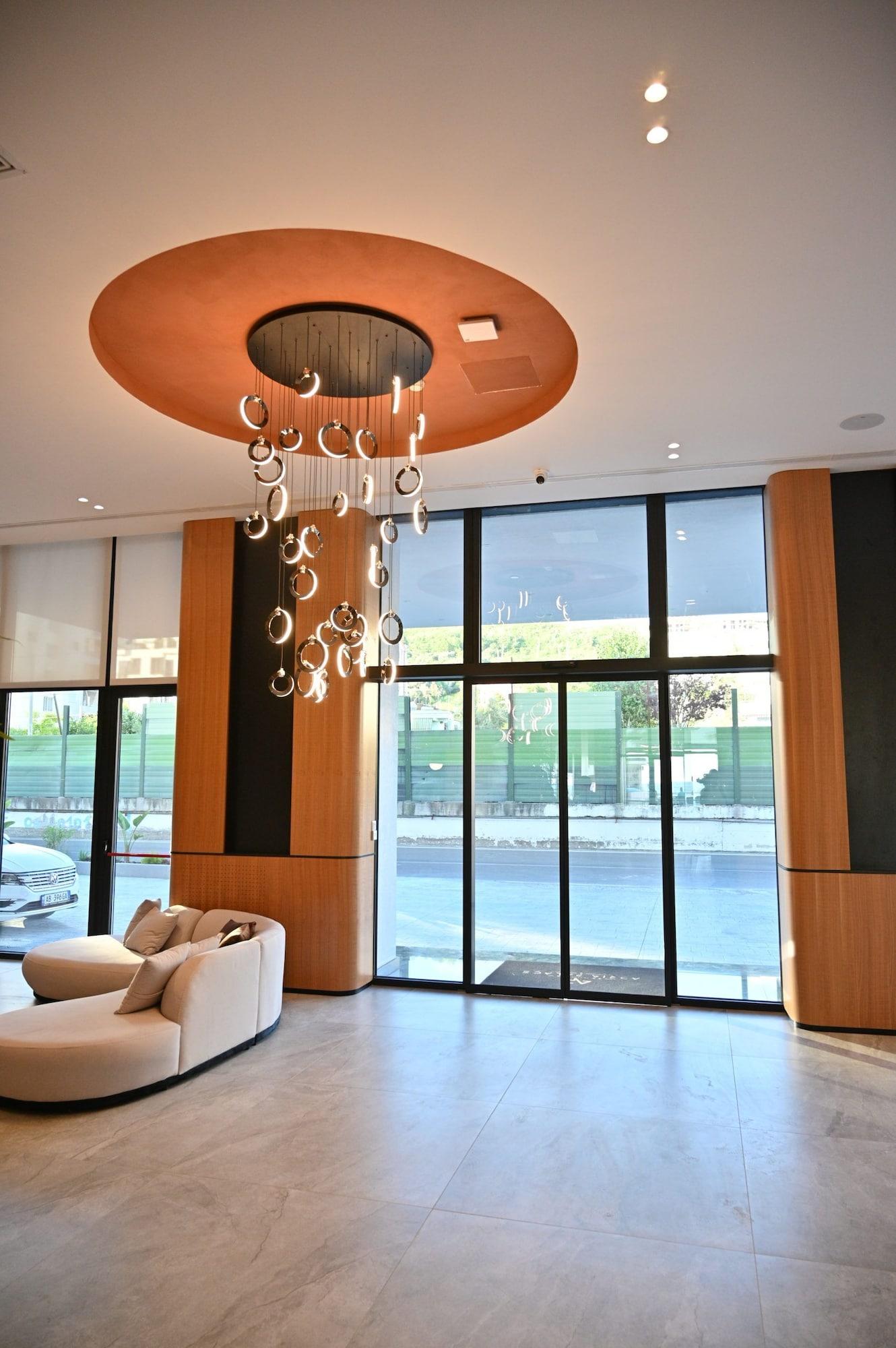 Adria Palace 46/64