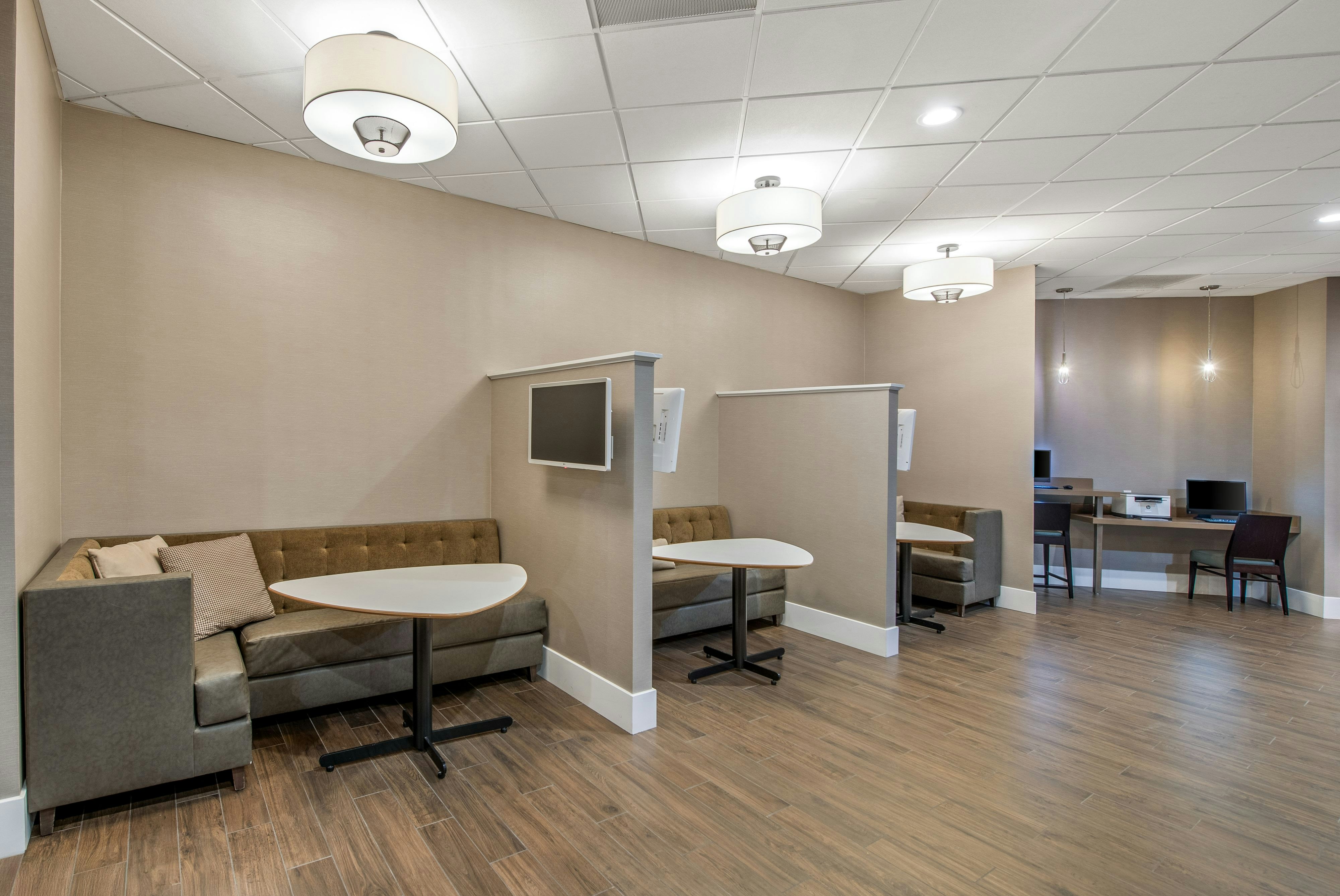 Residence Inn Oxnard River Ridge 38/50